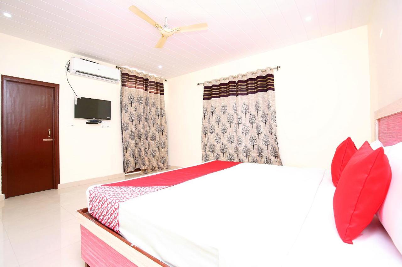 Shāhpur Oyo Flagship Armaan Resort מראה חיצוני תמונה